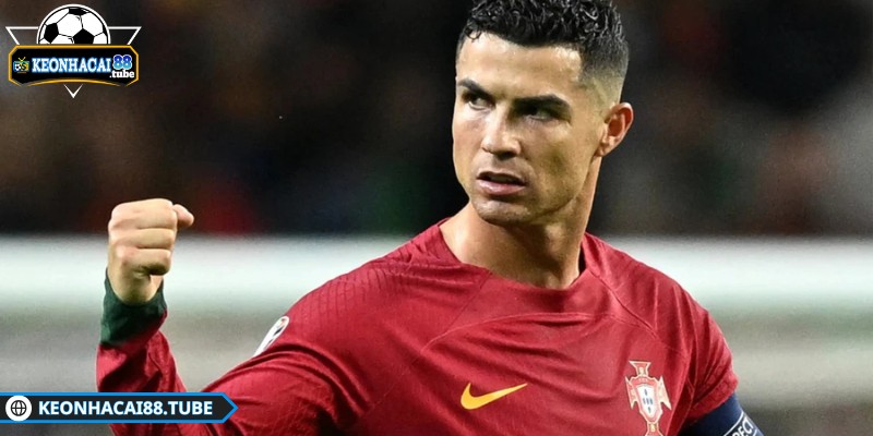 Ronaldo đá chính không? Truyền thông đưa tin trước giờ lăn - 3 Ronaldo thể hiện phong độ ổn định ở những mùa giải